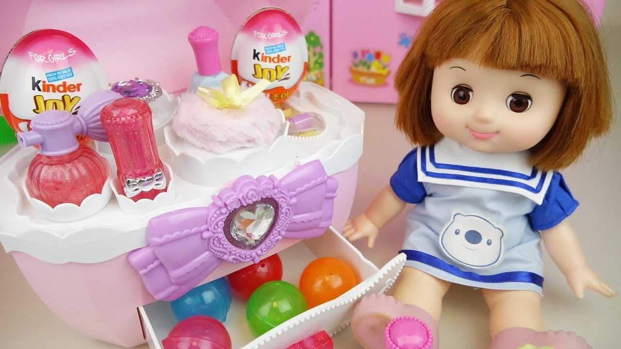 Baby Doli beauty box and surprise eggs toys and baby doll car play