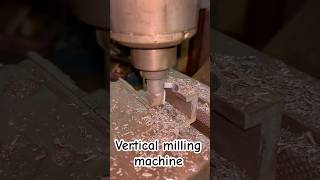 How a vertical milling machine work #verticalmillingmachine #milling #engineering