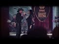 Capture de la vidéo Back Stage At Iheartcountry | Mcgraw