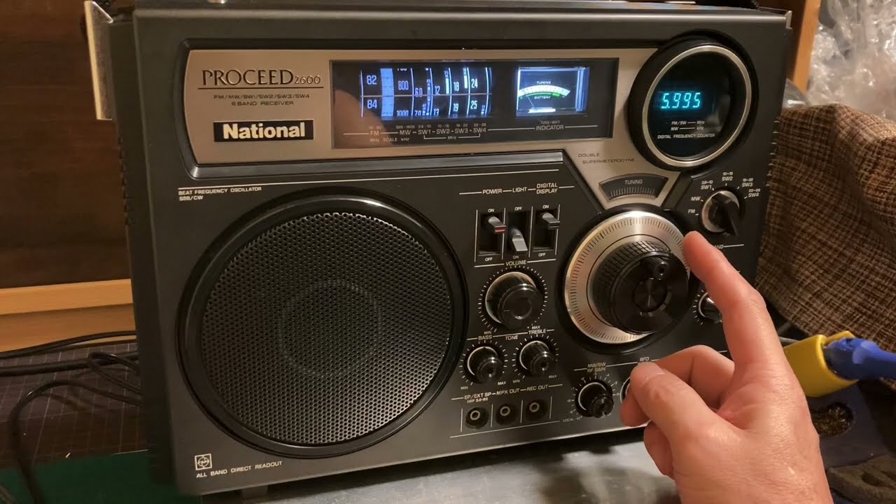 National panasonic RF-2600 Radio Receiver (part 2) shortwave broadcast only.