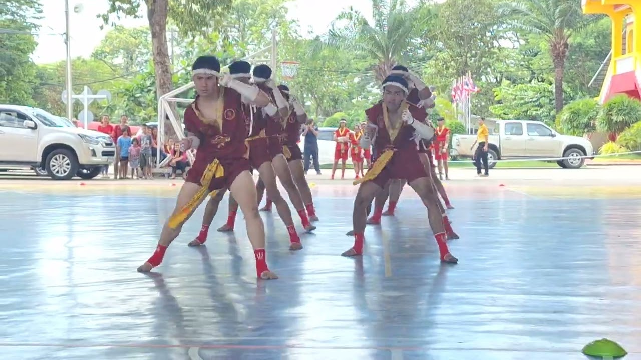 ชนะเลิศคีตะมวยไทย โรงเรียนรัตนบุรี สพม สุรินทร์ ซ้อมมาดีแข็งแรงมาก#คีตะมวยไทย#สพม  สุรินทร์