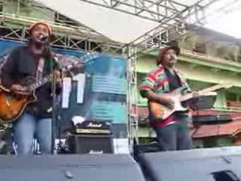 Uncle Reggae - Kurang Besarkah (Live)