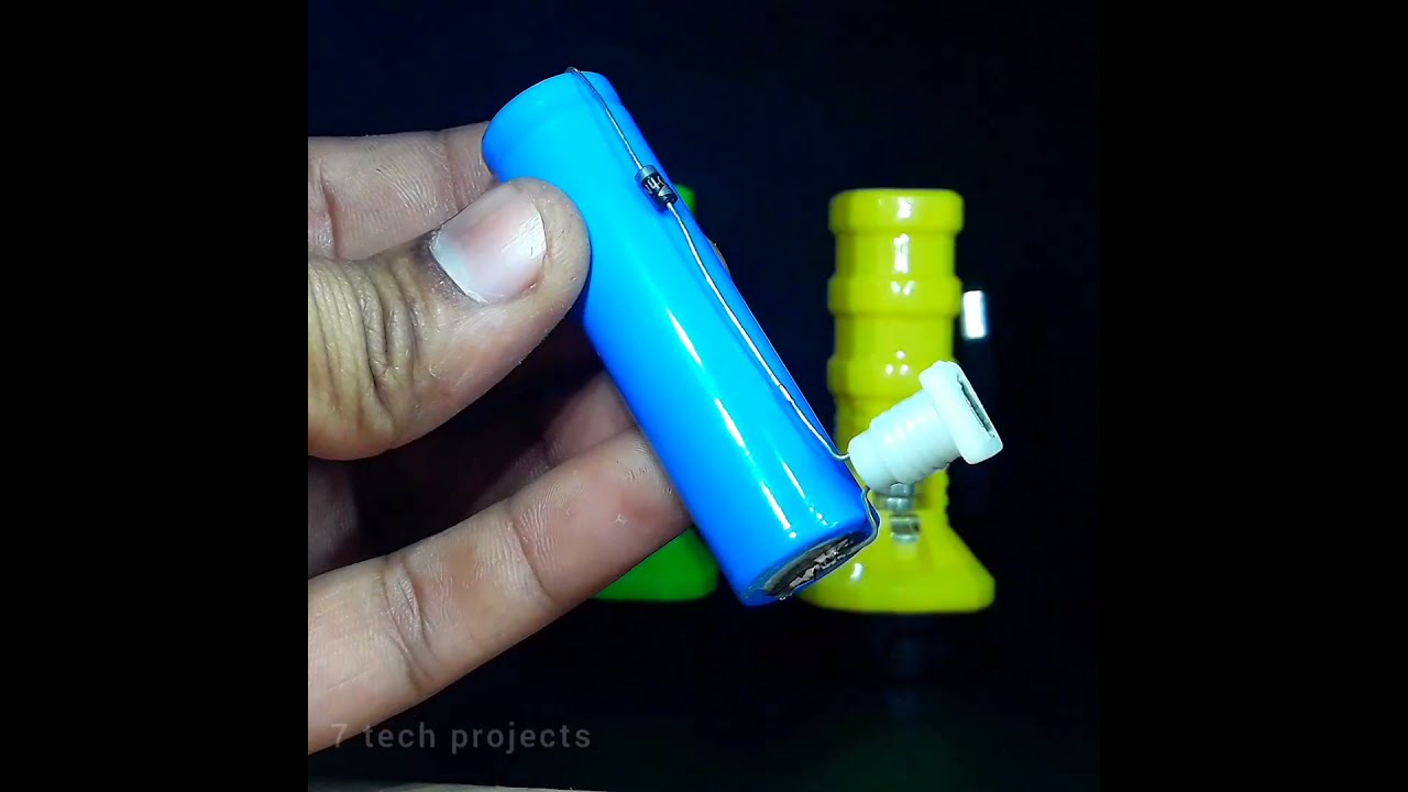 Simple 3 7v Battery Charger