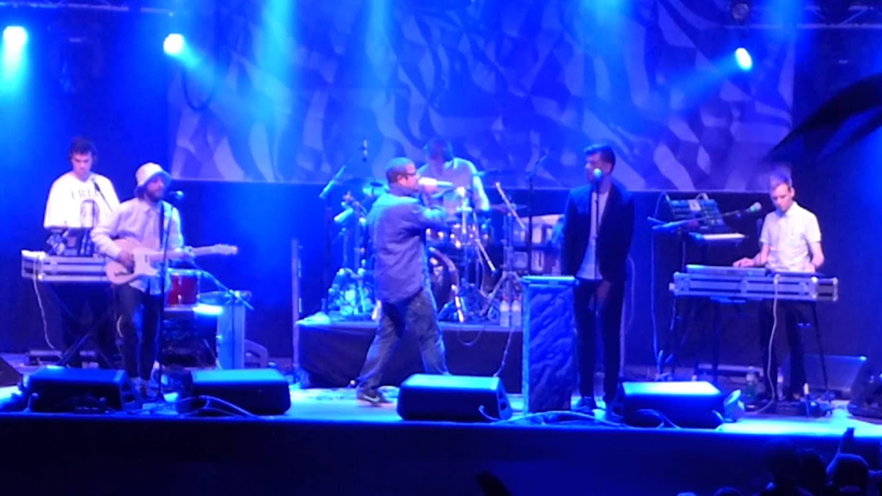 Guarda Baze & Jeans for Jesus "Nie meh" live auf dem Gurten 2014 su YouTube Guarda Baze & Jeans for Jesus "Nie meh" live auf dem Gurten 2014 su YouTube