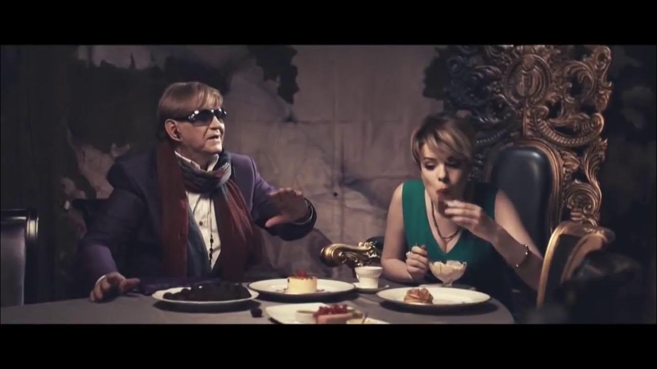 Күйеуі мен әйелі қара жігітті сорып алады