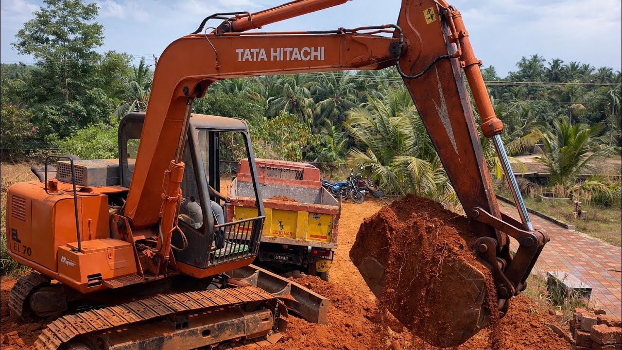 Amazing Soil Loading Work 👌| Hitachi Backhoe Red Soil Loading into Eicher🔥|