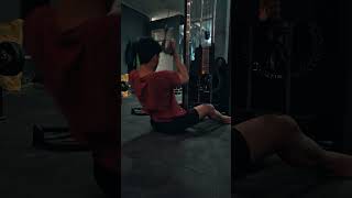 🔥 Pull. Squeeze. Grow. #shortvideo #shortsfeed #backworkout #gym
