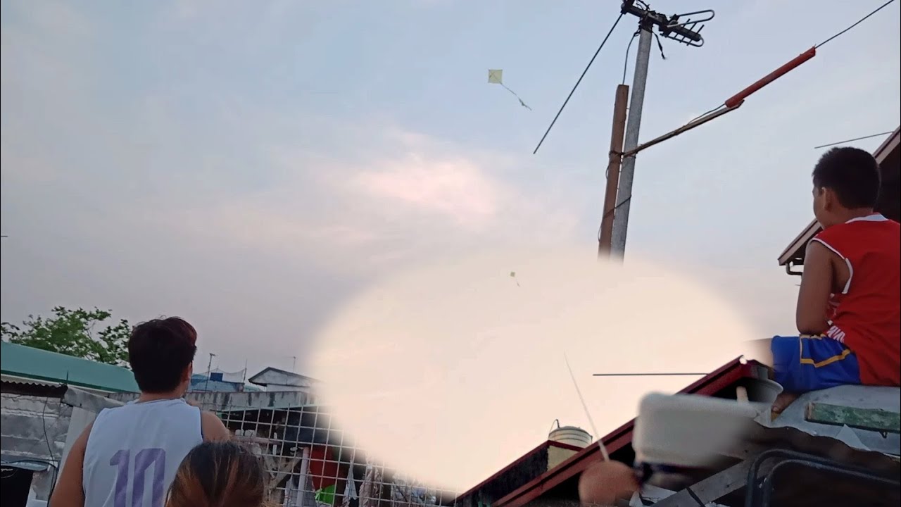 #Saranggola | isa't kalahating dangkal Taas ng lipad