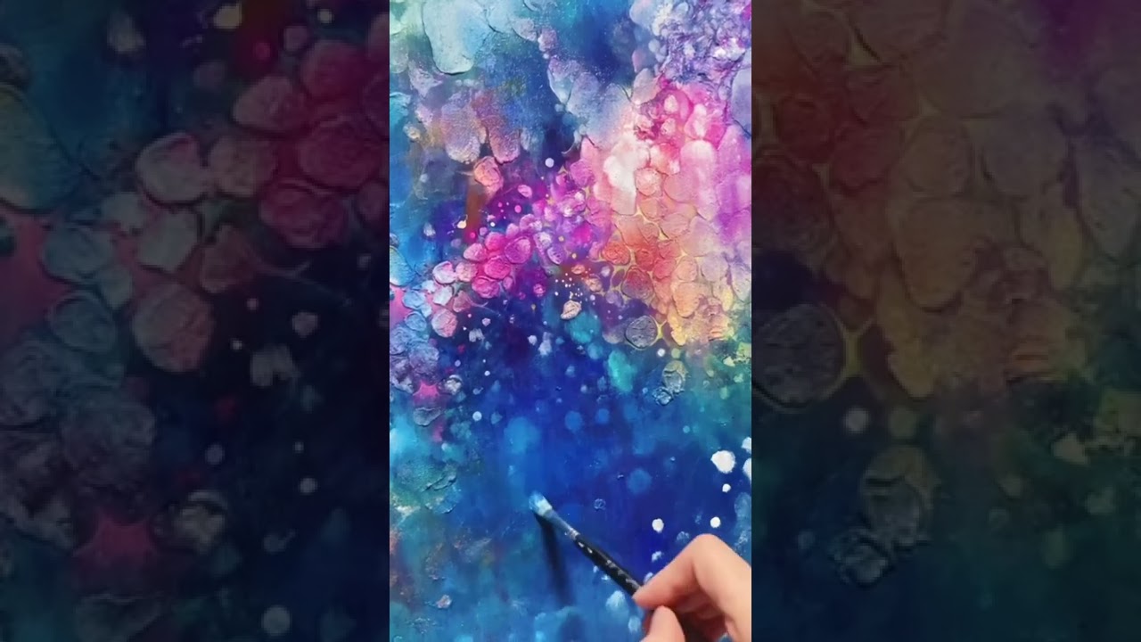 近々都内でライブペイントします(๑˃̵ᴗ˂̵) 海のような宇宙のよう