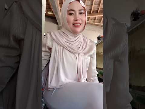 Live tiktok tante jilbab tobrut 🍑🍑