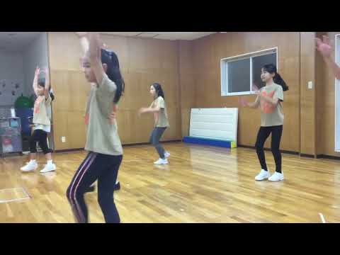 キッズダンス振付稽古  キッズダンシング火曜日クラス キッズガーデン武蔵小杉教室 指導 梶原和歌子 2019,11,26  #武蔵小杉 #元住吉 #新丸子 #キッズダンス