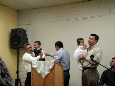 Presentacion De Niños (Hermano Jose Oscar PIneda) Iglesia Apostolica Monte  De Horeb Charlotte NC - YouTube
