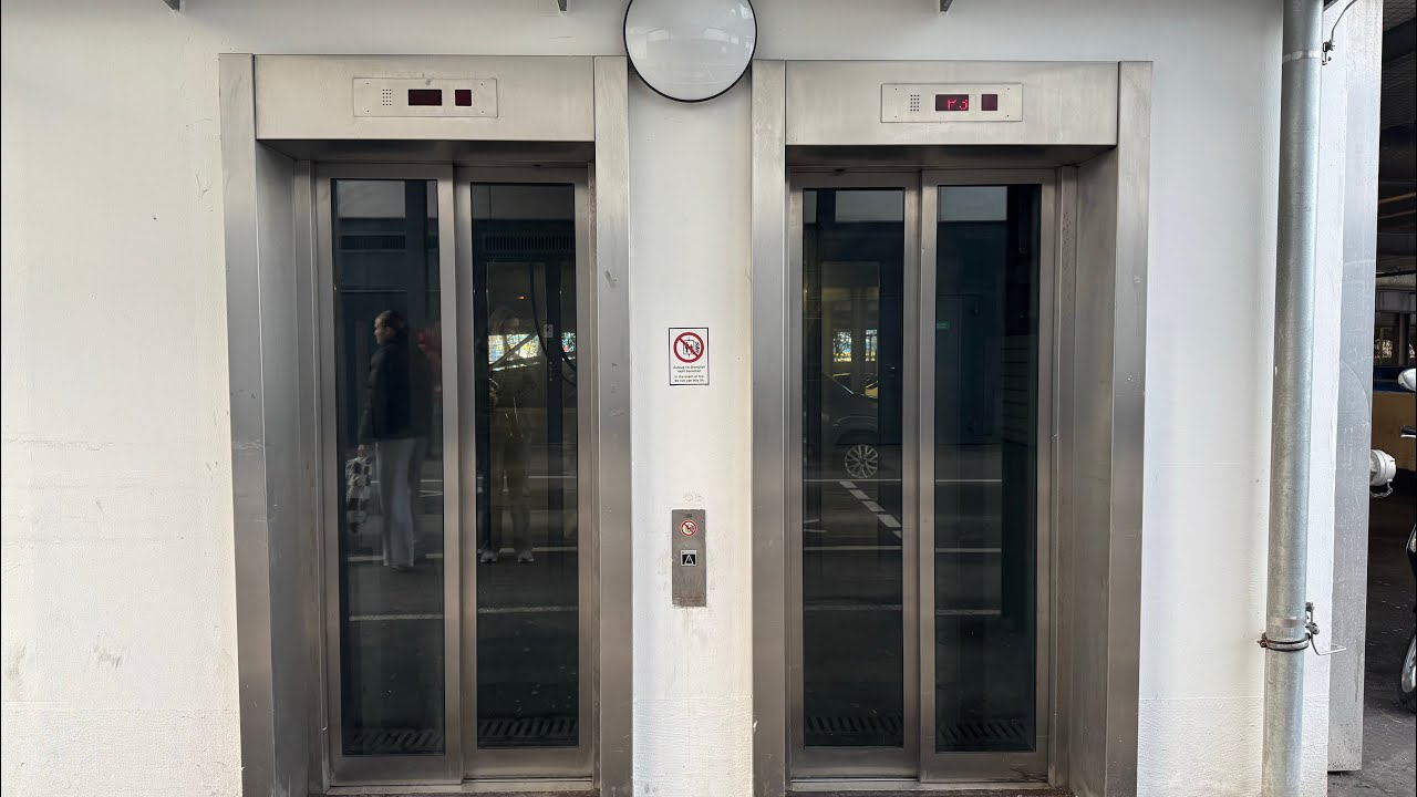 2002 Lödige Aufzug in einem Parkhaus Breuningerland in Sindelfingen