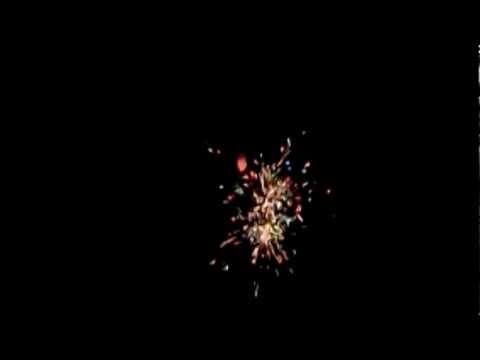 花火 線香花火 （高速度撮影） Toy fireworks (High-speed