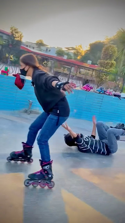 Last Pa gear gya😂🤣🤣#shortvideo #viralvideo #shortsyoutube #skating #shortsyoutube #action