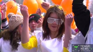 Как алматинцы отметили День влюбленных на катке 