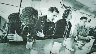 Arctic Monkeys | Acoustic Rain - Part IV | Suck It And See