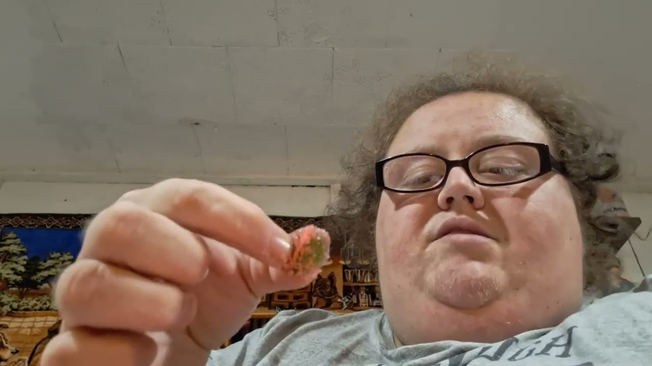 Poppin crunch candie try intense sour  blue raspberry and sour watermelon 