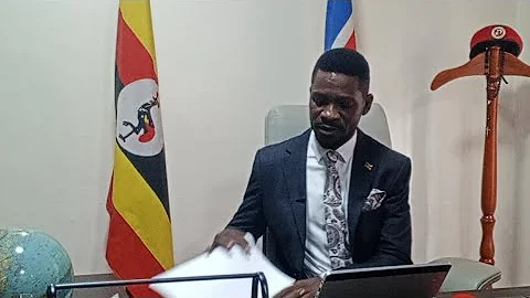 LIVE: WITH BOBI WINE