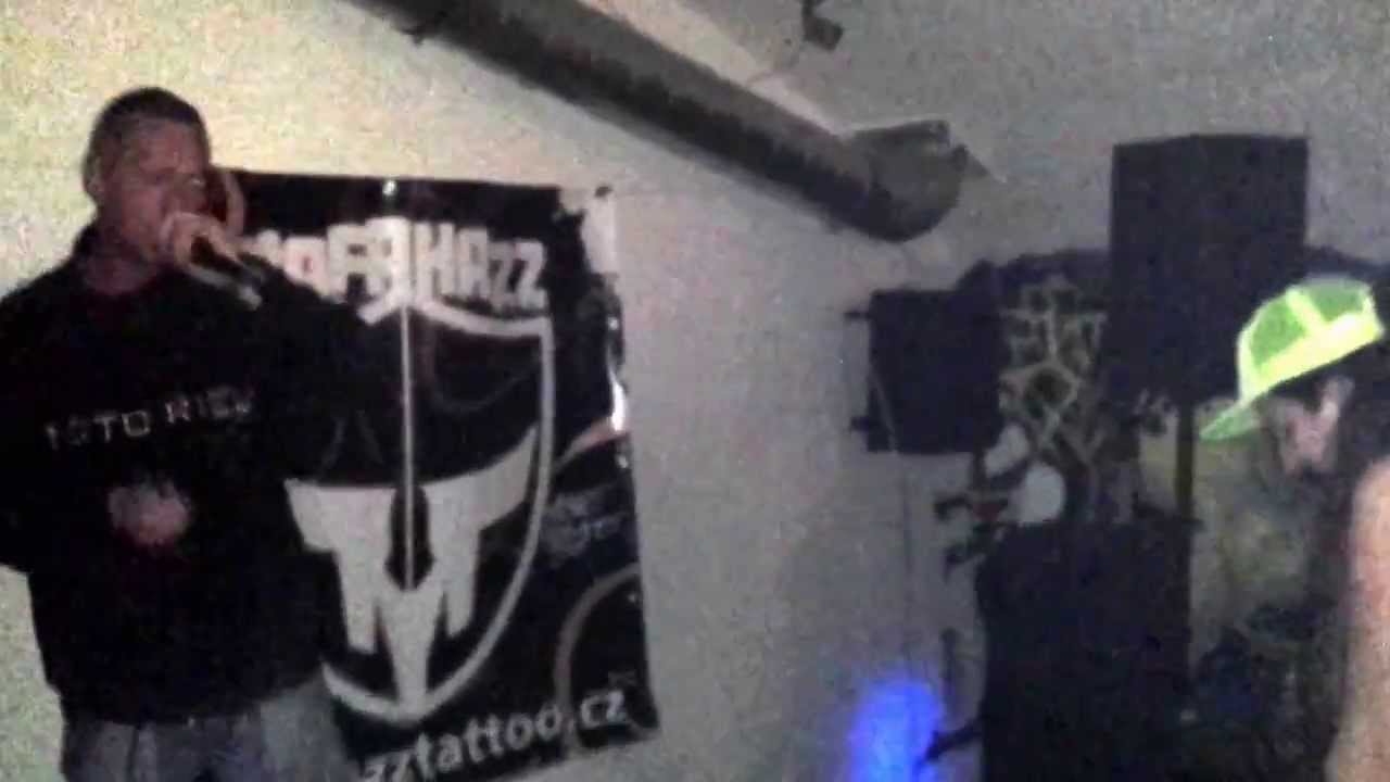 Fryci - Street Bar, Brno, Pravdive slova ft. Tha Colossus, 15.3.2014