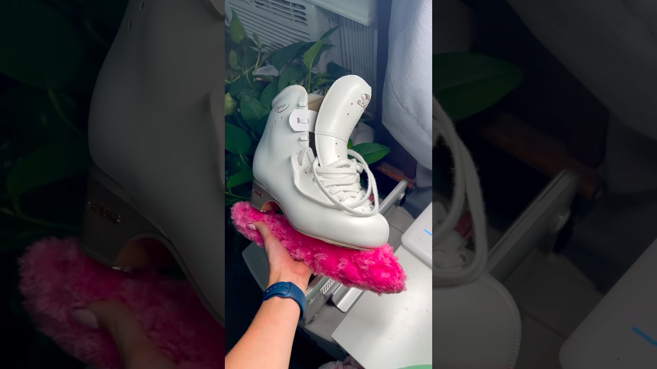 Come get my new figure skates with me!!⛸️ 