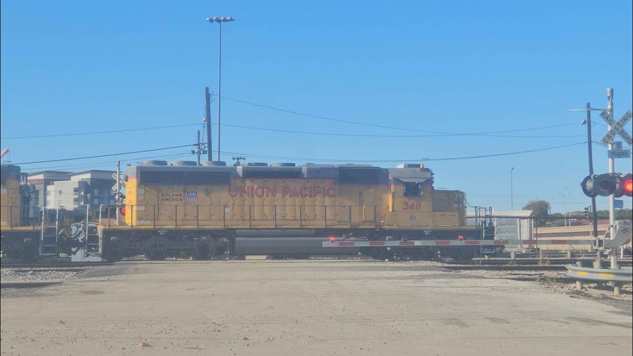 UP Davidson Yard Railfanning: BNSF SD75I, CETX SD90's & Lots of Trains!