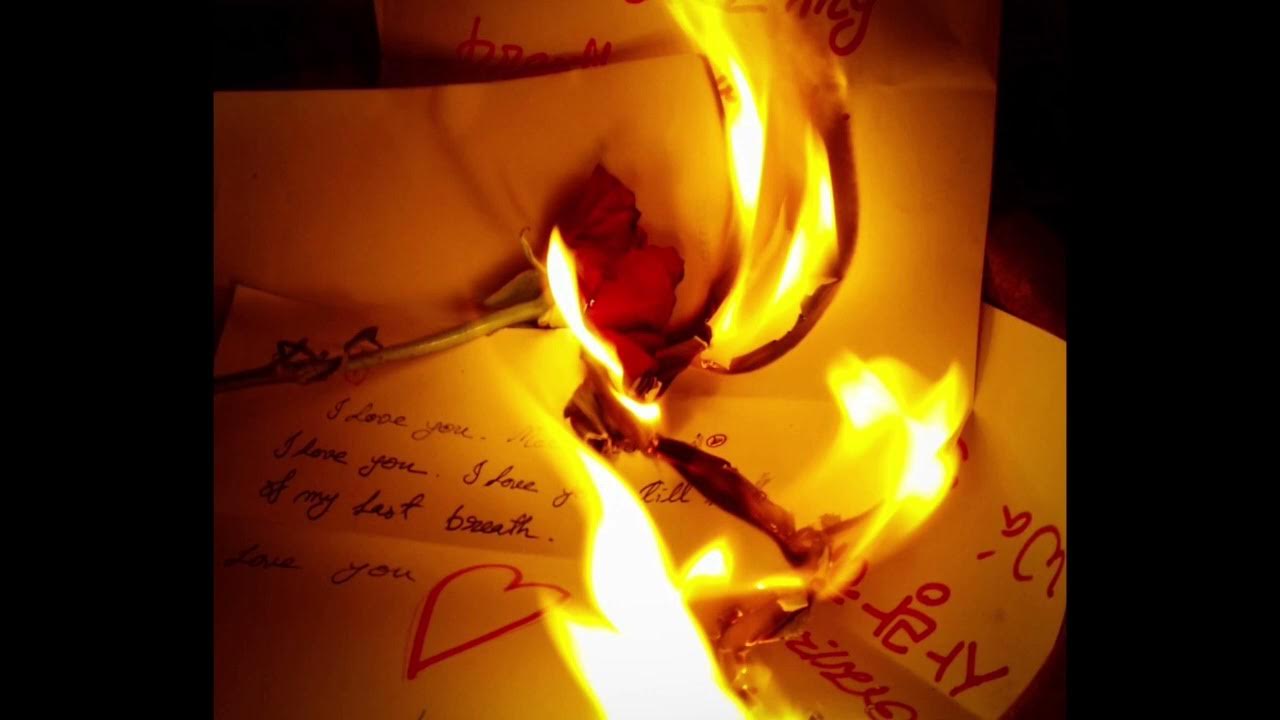 Письмо напишу и сожгу. Горящие письма. письмо горит. сгоревшее письмо. горящее письмо.