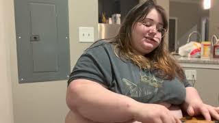 bbw eating