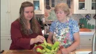 Hungarians in the Kitchen - Lecsó (lecho)