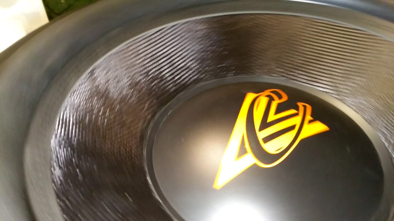 Unboxing of my 18"Crescendo Contralto woofer