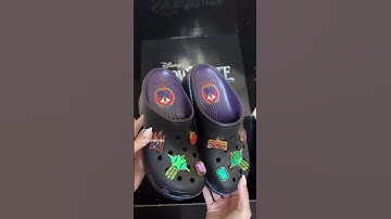 Got a package in the mail from @disneystyle to celebrate the new Snow White Live Action💙❤️💛