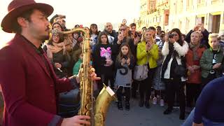 L' Amour Toujours    STREET SAXAPHONE PERFORMANCE