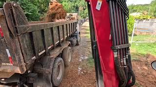 CORTANDO CAIXA E CARREGANDO CAMINHÃO COM YANMAR VIO 80