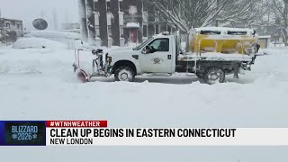 New London begins tough task of digging out of snow