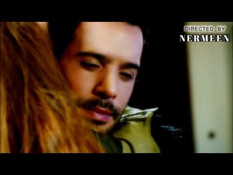 بين ايديك انا بنسى روحي