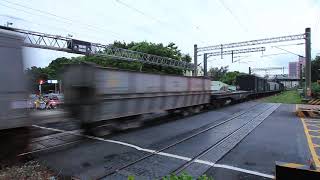 107.06.20 7201次貨列通過台南東豐路平交道