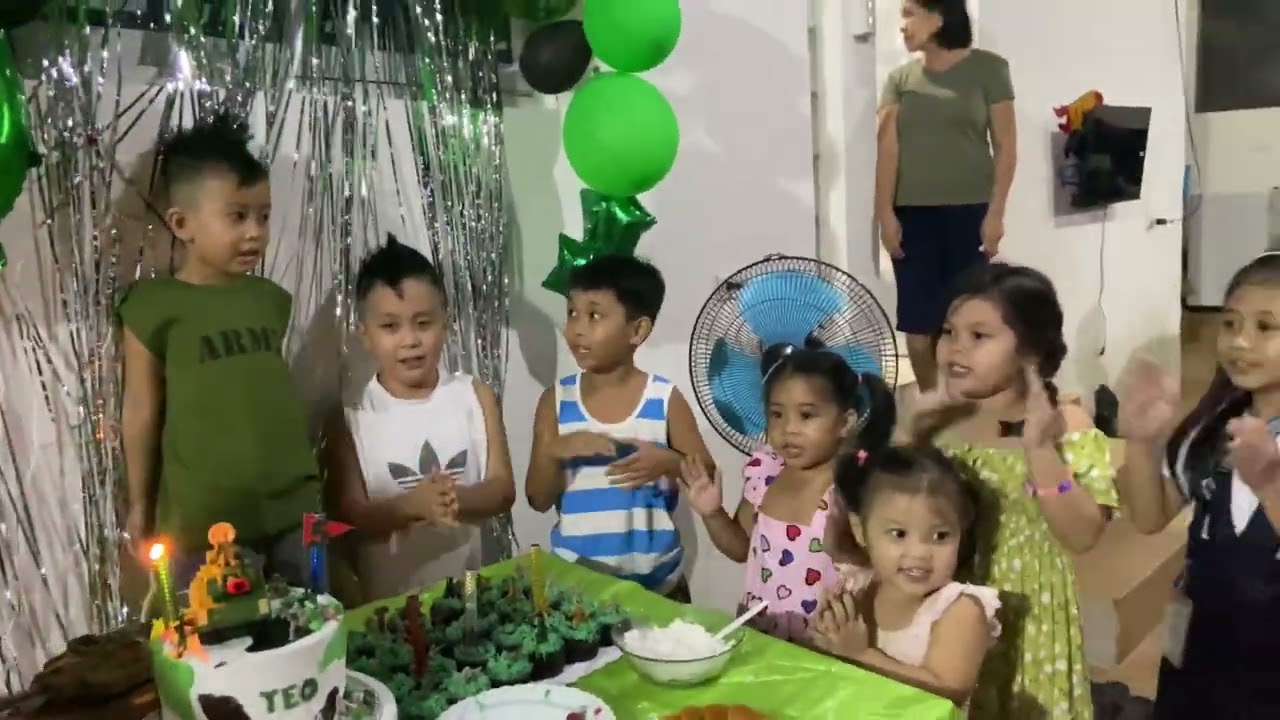 12.01.2022 | Mathy Tei Military Party with his fave TANK toys