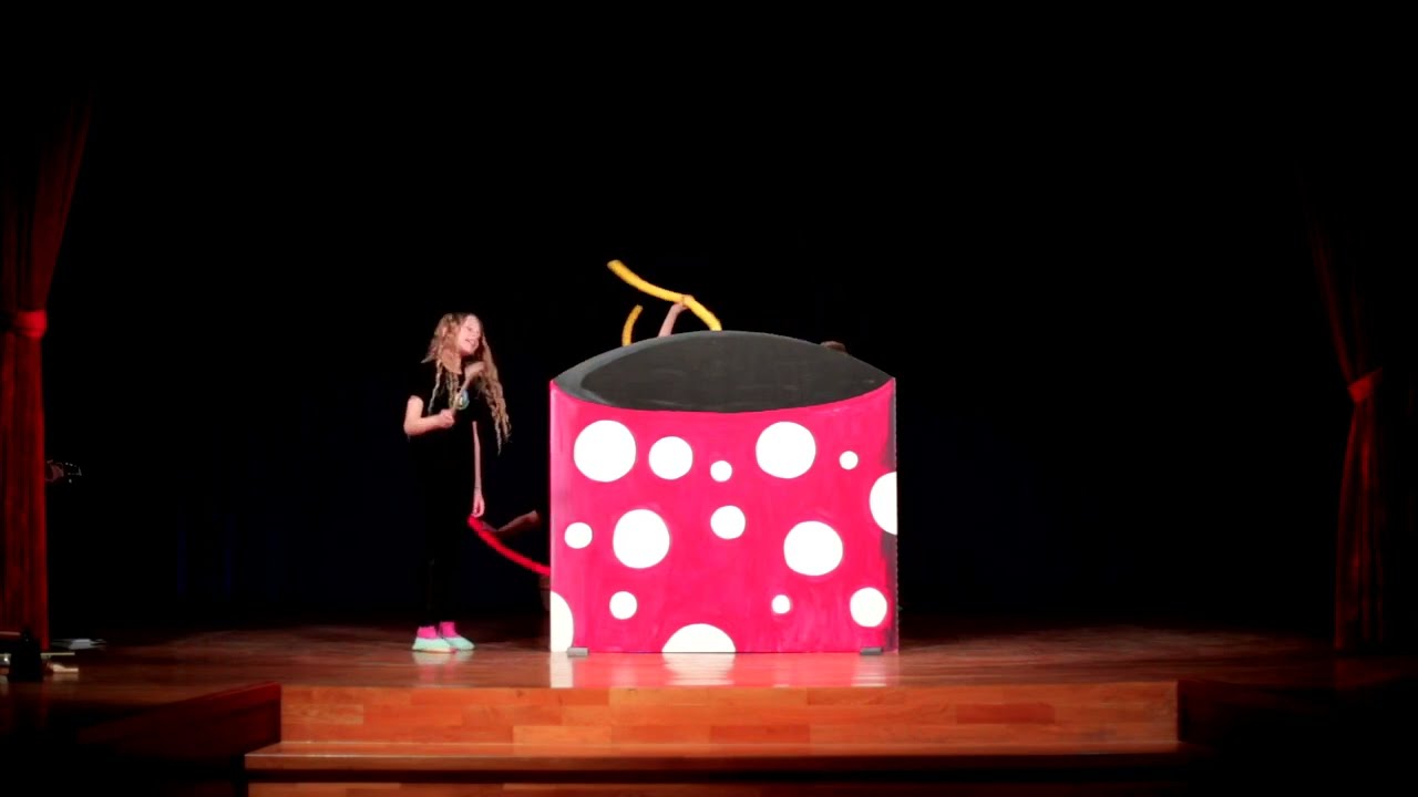 Žiga Špaget gre v širni svet - Otroška lutkovna predstava 2017