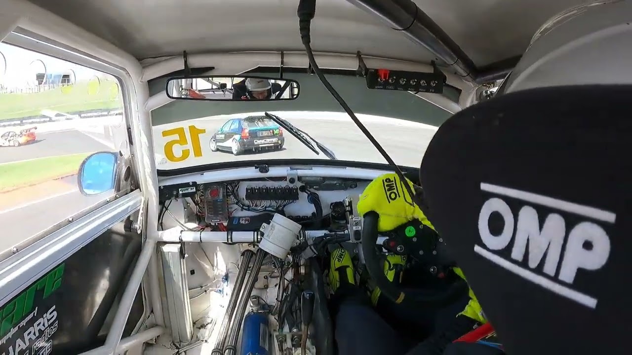 Hampton Downs Gtrnz Round 2 Gt2 mini Race 1 full