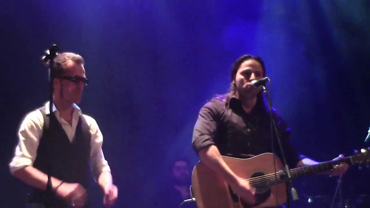 TAZENDA e Alberto Bertoli : Spunta la luna dal monte (Fiorano Modenese 25/05/13)