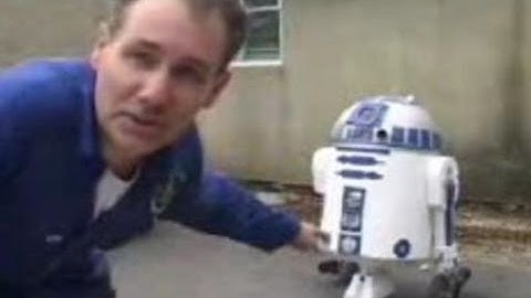 R2-D2 (1st one) Motorising him Part1
