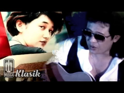 Nike Ardilla & Deddy Dores - Cinta Diantara Kita (Official Music Video)