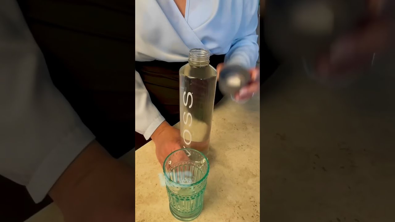 🍓🥒💧😋 Featuring: @vossworld 