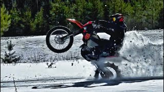 Paddle Tire Dirt Bike on Snow