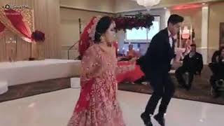 Newly Couple Ka Zabrdat Dance.....ak Baar Zaroor Dahkyn
