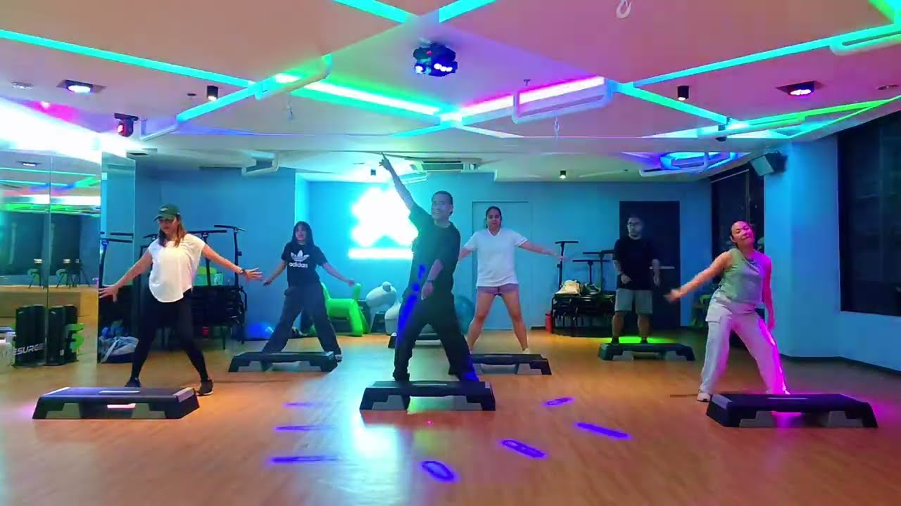 Step n Groove ( When you looking like that)