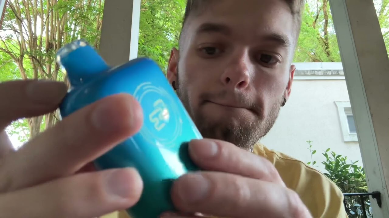 Unboxing Geek bar blue mint vape/birthday video