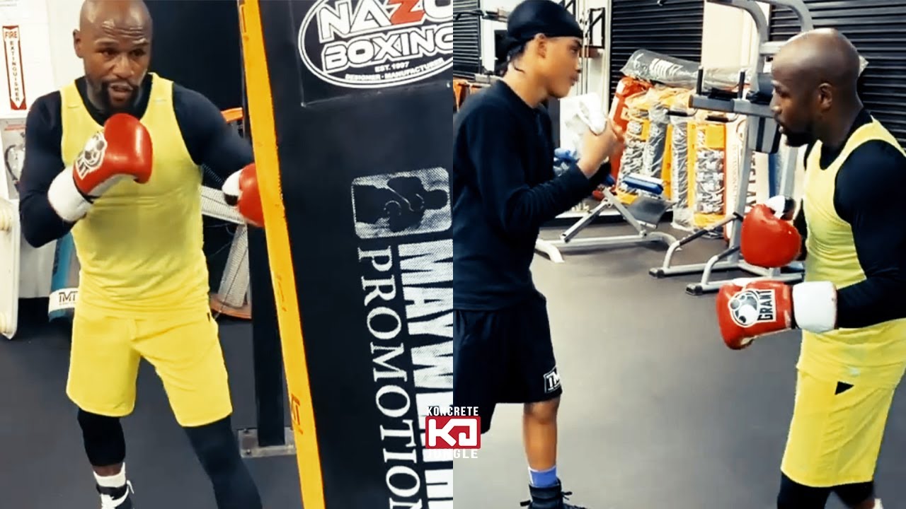 Floyd Mayweather Coaching His Nephew Chris On How To Work The Heavy Bag Properly