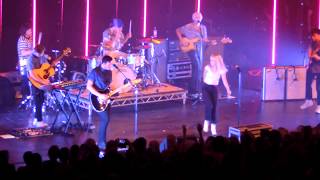 Paramore - Caught In The Middle (Live in Stockholm)