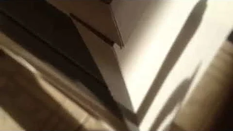 O que acontece com a naftalina dentro de um vidro no sol?